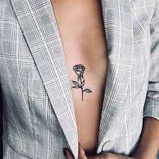 Traditionally, only men dared to showcase chest tattoos and understandably so because women's chests are much more delicate and sensitive. Tattoos For Girls On Chest Simple Novocom Top