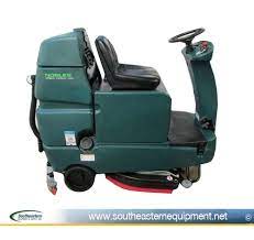 Ride On Auto Scrubber Small Commercial Floor Scrubber