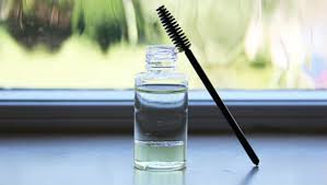 Diy eyelash growth serum made with essential oils for eyelash growth. Diy Simple Eyelash Growth Serum For Long Beautiful Eyelashes