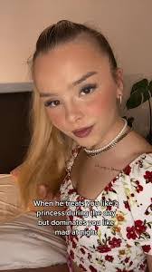 Nina Crouse's Instagram, Twitter & Facebook