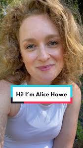 Laurel Mooney's Instagram, Twitter & Facebook