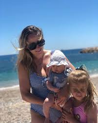 Kamil glik's grandfather, enkel, was upper silesian and a german citizen, who fought in world war ii as a soldier of wehrmacht.2 after war, he stayed in with his wife marta, whom he had known since elementary school.7. Footballers Wagskids On Twitter Victoria And Valentina Glik With Mommy Pic Marta Glik Martaglik Victoriaglik Valentinaglik Kamilglik Asmonaco Monaco Asmonacofc Asmonacowags Asmonacokids Https T Co V9hepbos0e