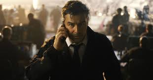 Бывший сотрудник организации «монарх» линд нанят руководителем технологической компании. Godzilla Vs Kong What S Kyle Chandler Doing In This Movie