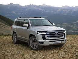 Внедорожник toyota land cruiser 300: New Toyota Land Cruiser 300