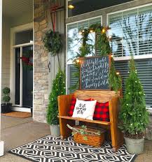 A Vintage Church Pew Adds Rustic Christmas Charm To This Modern Farmhouse Front Porch Christmas Porch Decor Front Porch Christmas Decor Front Porch Decorating