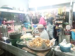 Jun 18, 2021 · bangkitkan industri f&b ri, deretan pameran virtual bertema kuliner siap digelar para pelaku industri makanan dan minuman (f&b) harus kreatif untuk tetap menjalankan usaha salah satunya dengan. Warung Bu Wari Pasar Batang Wisata Kuliner Malam Hari Kompasiana Com