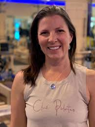 Shelly Hodge's Instagram, Twitter & Facebook