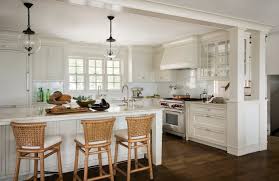 See More Of Nina Farmer Interiors S Cape Cod Beach House On 1stdibs Cape Cod Interiors Cape Cod Kitchen Cape Cod Style House