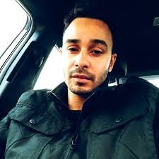 Santana Holmes's Instagram, Twitter & Facebook