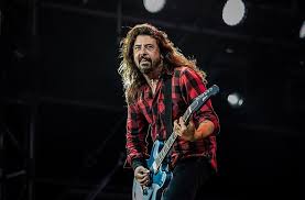 Dave grohl opening a kinder surprise egg backstage at the loft club in berlin, 1991. Dave Grohl Pick His Favourite The Beatles Songs Of All Time