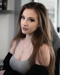 Caitlin J Scott (@caitlinjoyscott) • Instagram photos and videos