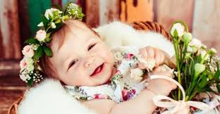 Anda sedang mencari nama bayi perempuan islami untuk diberikan kepada sang putri? 45 Rangkaian Nama Bayi Perempuan Inggris Berawalan Huruf A Popmama Com
