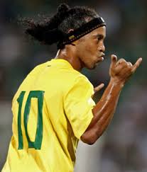 Casi la mitad de la población del se puede considerar fanática del fútbol. Las Grandes Frases De Futbolistas Que Amaban La Juerga Guioteca