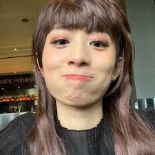 女裝模樣曝！Hook「長髮全妝飄仙氣」下秒崩壞網：戀愛了