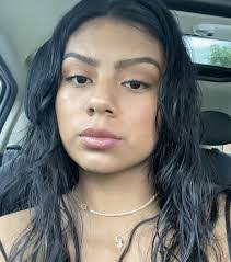 Vicki Rosenthal's Instagram, Twitter & Facebook