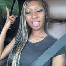 spring break girls On Threads