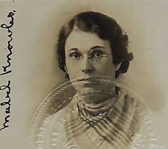 Mabel Knowles was born 16 November 1889 in Tarpum Bay, Eleuthera, Bahamas  to John James Watson Knowles (1853-1821), shopkeeper, and Adeline Kemp  (1860-1945). In 1920, she emigrated to Miami, Florida and became