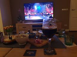 De tafels en stoelen die je kiest zijn bepalend voor de sfeer in je woning. Marcel Snellen Marcelsn68 Twitter