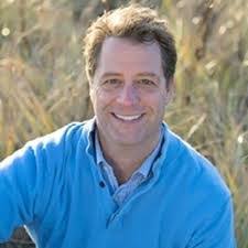 Justin Mayhew's Instagram, Twitter & Facebook