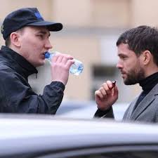 Мамура патруль edward bil начинает работу, ловим нетрезвых водителей за рулём!эдварда. Dlrqudbustigjm
