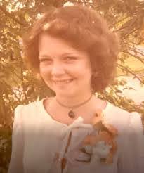 Donna Paglia's Instagram, Twitter & Facebook