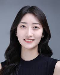 Jimin Lee's Instagram, Twitter & Facebook