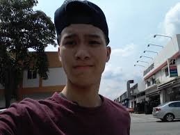 One of his first instagram posts is of him taking a selfie in may 2015. Sean Lee On Twitter A Wrap For My Part Of A Class Project Dpa12 Http T Co Rmcapimycc