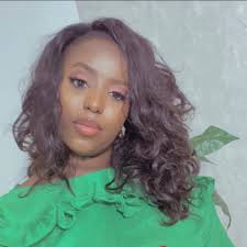 Entre nous niata tour nga diota am Depuis nga commencer internet ba légui ?  🤣🤣 Cites nous tes fameux noms de stars Niou khôl 😂