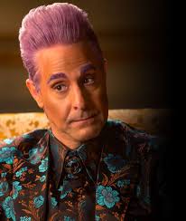 Winning means that they must turn around and leave their family and close friends, embarking on a victor's tour of the districts. Caesar Flickerman The Hunger Games Wiki Fandom