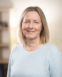 Laura Wiens's Instagram, Twitter & Facebook