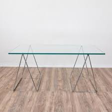 Glass Top Desks Bring Style Into The Workspace Glasschreibtisch Schreibtisch Mit Glasplatte Dekor