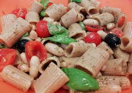 Tostate i pinoli in una padella antiaderente controllando di non farli brunire troppo. Pasta Fredda Con Mezze Maniche Integrali Fagioli Cannellini E Pesto Valentina Viti