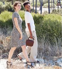 Aber auch dezentere, helle farbtöne harmonieren mit. Beige Schwarz Ergibt Einen Ganzen Schrank Voll Moglichkeiten Hessnatur Magazin