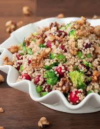 Recette La Fameuse Salade De Quinoa Miam Cranberry Quinoa Salad Healthy Recipes Recipes