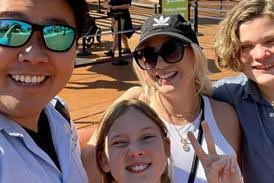 Los Angeles Philharmonic appoints Robert deMaine as principal cellist