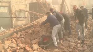 Kilka wstrząsów wywołało panikę wśród turystów, ale nie wyrządziło poważnych szkód. Qf5cpf7eowcrhm