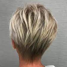 33 Best Hairstyles For Your 50s The Goddess Haarschnitt Haarschnitt Kurz Kurzhaarschnitte