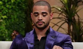 Rob Warne's past in the adult industry is hunting him down…….......See  Details in Comment👇👇👇