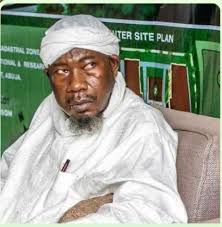 Qadir Abdulrazak (@paparazzygwagon)