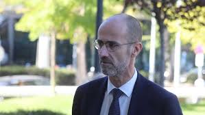O advogado afirma que vincente, nunca fugiu à justiça e considera impossível que este seja declarado contumaz. Novo Advogado Do Benfica E O E Toupeira Temos Muita Conviccao Nos Nossos Argumentos Benfica Jornal Record