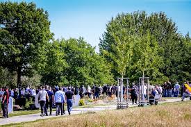 Click on the first link on a line below to go directly to a page where al zein clan is defined. Niporwifi C On Twitter Los Clanes Mafiosos Libaneses Kurdos Y Turcos Mandan En Alemania