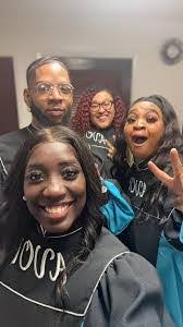 Helen Cray's Instagram, Twitter & Facebook