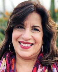 Leticia Elias's Instagram, Twitter & Facebook