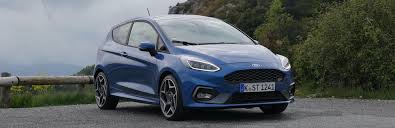 Dazu die zu weiche motorlagerung, welche geräusche bei lastwechseln/schalten ich warte auch sehnsüchtig auf die neue preisliste, da dann auch der st als automatik verfügbar sein wird. Ford Fiesta St Fahrbericht 2018 Autogefuhl