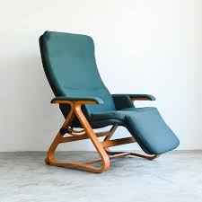 Zero gravity chair's special design mechanism helps you to lift your leg upper than your head. Nepsco Backsaver Zero Gravity Recliner Chair Furniture Home Living Furniture Chairs On Carousell