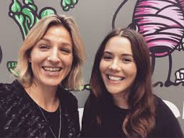 Programleder guri solberg åpner seg om hvorfor hun tok en pause. Marion Ravn En Twitter Guri Solberg Er En Fantastisk Journalist Og Har En Podcast Som Heter Bra Damer Som Jeg Ofte Horer Pa Endelig Er Jeg Selv Gjest Og Hun Har Klart A Fa Meg Til A Dele Alt For Mye Ute Na Https T Co 1jtvfkujt0 Https T