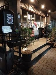 Akhirnya lawless burgerbar melebarkan bentangan sayap hingga pulau dewata. Lawless Burgerbar Capsule Bintaro Bild Von Lawless Burgerbar Capsule Bintaro South Tangerang Tripadvisor
