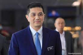 Raya tetap sama buat anak sulung datuk seri azmin ali, farah shazliyana. Three Of Azmin Ali S Children Could Not Be Served With Writ Of Summons In Rm329 000 Travel Bill Suit Edgeprop My