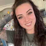 Kally Wayne (@thavikingbitch)