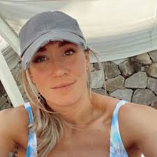 Jen JFlo Floyd (@mamajflo) • Instagram photos and videos